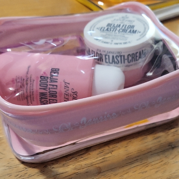 Sol de Janeiro Other - Sol de Janeiro Pink Travel Kit